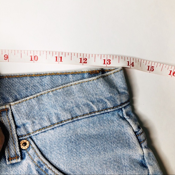 LEVIS vintage denim shorts - Picture 5 of 8